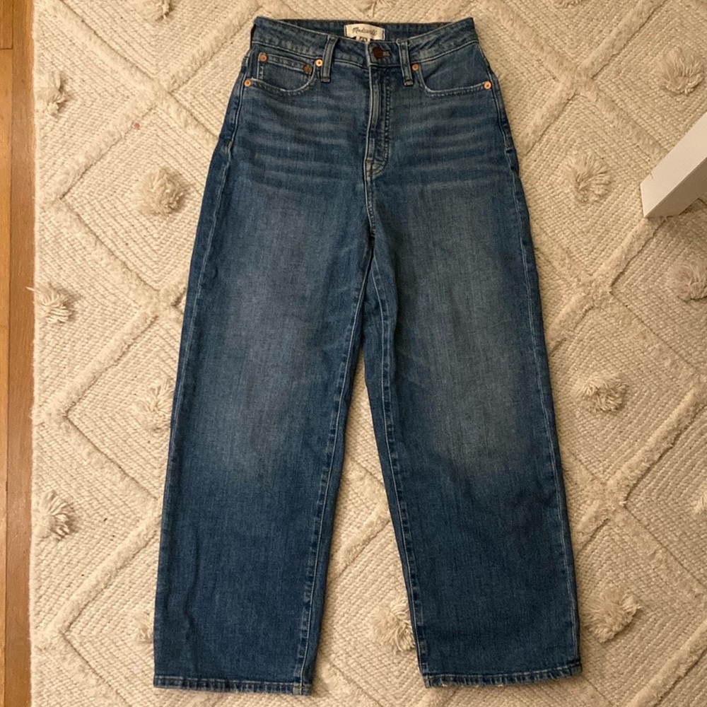 Madewell Curvy Slim Wide-Leg Crop Jean in Newtington Wash
